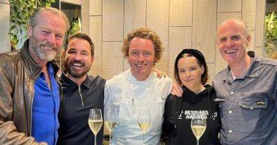 Martin Compston and Iain Glen pay special visit to Scots chef Tom Kitchin - www.dailyrecord.co.uk - Scotland