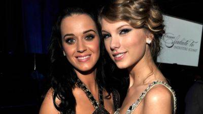 Katy Perry Comments on the Taylor Swift and Travis Kelce of it All - www.glamour.com - USA - county Swift - city Perry - Kansas City
