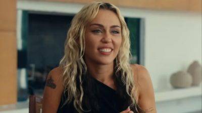 Miley Cyrus’ Feud With Sister Noah Is Getting Ugly - www.hollywoodnewsdaily.com