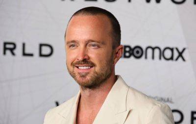 ‘Breaking Bad’ actor corrects Aaron Paul fight story - www.nme.com