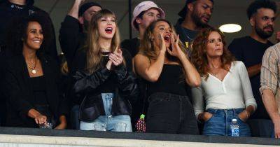Taylor Swift cheers on 'boyfriend' Travis Kelce with stars including Sophie Turner - www.ok.co.uk - New York - USA - Chicago - state Missouri - New Jersey - county Travis