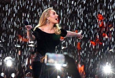 Adele Adds 32 Dates To Las Vegas Residency: “Let’s Go One Last Time Before I Turn Into A Showgirl Forever!” - deadline.com - Las Vegas