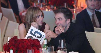 Robert Pattinson and girlfriend Suki Waterhouse look very loved up at LA gala - www.ok.co.uk - London - Los Angeles - California