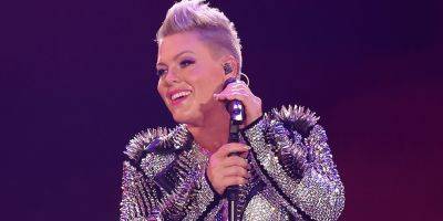 Pink Opens Up About Her Overdose When She Was a Teenager - www.justjared.com - Hollywood - Pennsylvania