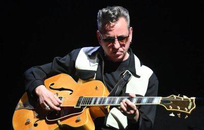 Watch Richard Hawley celebrate new greatest hits album with intimate live set from The Grapes in Sheffield - www.nme.com - city Sheffield