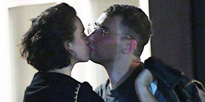 Jack Antonoff & Margaret Qualley Share a Kiss Following Dinner with Taylor Swift! - www.justjared.com - New York