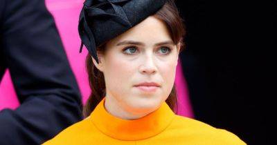 Princess Eugenie's scoliosis battle including inspiring released photo and wedding dress tribute - www.ok.co.uk