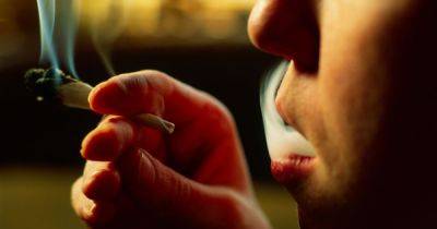 Rishi Sunak announces plan to ban smoking for next generation - www.manchestereveningnews.co.uk - Manchester