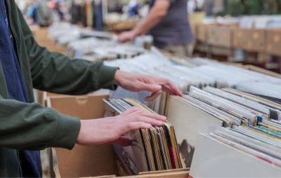 Vinyl sales up nearly 15 per cent in 2023 - www.nme.com