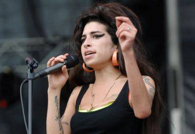 Amy Winehouse’s ‘Back To Black’ Music Video Reaches 1 Billion YouTube Views - etcanada.com