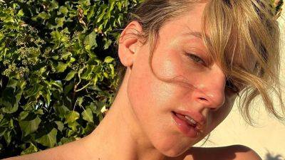 Lili Reinhart Seemingly Teases Skincare Brand With Makeup-Free Selfies - www.glamour.com