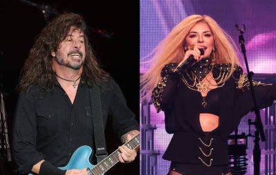 Watch Foo Fighters perform ‘Best Of You’ with Shania Twain - www.nme.com - New York - USA