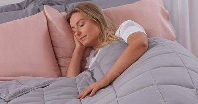 Amazon's 'heavenly' £23 blanket that 'feels like a hug' hailed a 'game changer' for anyone who struggles to sleep - www.manchestereveningnews.co.uk