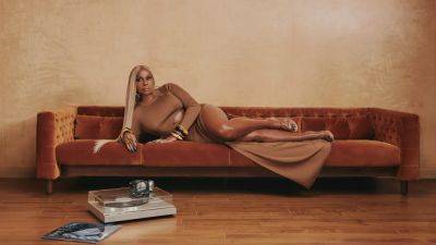 Mary J. Blige Transformed Her Pain Into the Sound of an Era. Her Joy Sounds Just as Good. - www.glamour.com - Atlanta - New York - city Yonkers, state New York