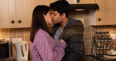 ITV Coronation Street spoilers - Amy and Aadi share shock kiss after a brush with the law - www.ok.co.uk