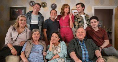 BBC Two Doors Down cast remember creator Simon Carlyle ahead of new series - www.dailyrecord.co.uk - Scotland
