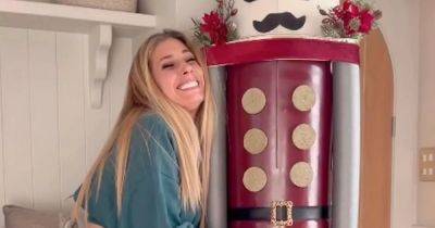 Stacey Solomon divides opinion with DIY Christmas decs featuring ginormous nutcracker - www.ok.co.uk