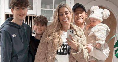 Stacey Solomon fans ask 'anyone else' as they're left confused by 'extra child' in sweet family snap - www.manchestereveningnews.co.uk - Australia - Manchester