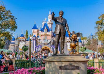 Disneyland Shuttering ‘Beast’s Library’ Attraction Next Month - deadline.com - Hollywood - California