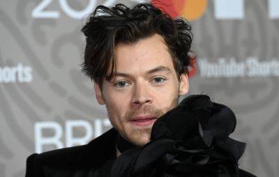 Harry Styles shares new shaved-head buzzcut in new photo - www.nme.com - London - Las Vegas