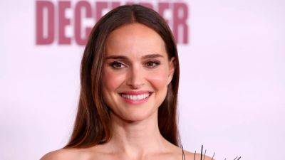 Natalie Portman Did Black Swan Balletcore With a Surprising Twist - www.glamour.com - Los Angeles - county Moore