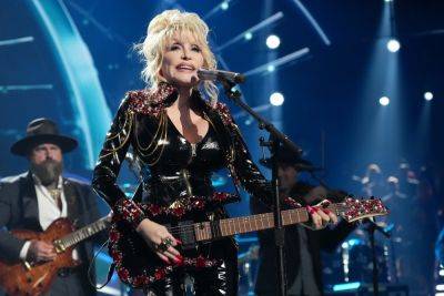 Can Dolly Parton really rock? Our verdict on the country legend’s ‘Rockstar’ revamp - nypost.com