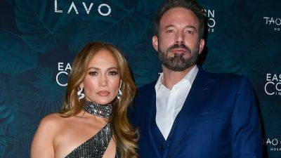 Jennifer Lopez Took Her Latest High-Slit Dress to New Extremes With Dramatic Ab Cutout - www.glamour.com - Las Vegas - Congo