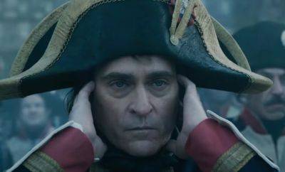‘Napoleon’ Director Ridley Scott Dismisses Critics: “The French Don’t Even Like Themselves’ - deadline.com - Britain - France - Paris - county Black Hawk