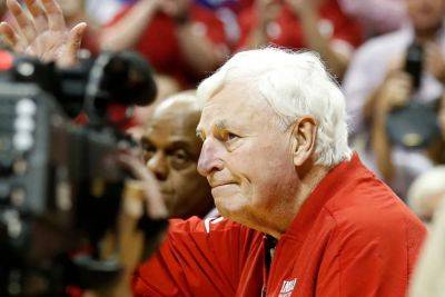 Bob Knight, College Basketball Coach and ESPN Analyst, Dies at 83 - variety.com - city Sandler - Indiana