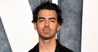 Joe Jonas Reacts to CVS Worker Saying He Looks 'Crazy in Person' - www.justjared.com - county Person