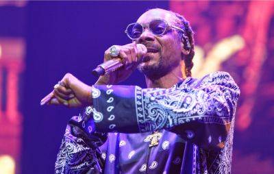 Snoop Dogg hasn’t given up weed – but he’s in a new advert for a smokeless stove - www.nme.com