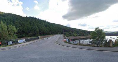 Two drivers taken to hospital after Snake Pass crash next to reservoir - www.manchestereveningnews.co.uk - Manchester - county Jones - city Sheffield - county Lawrence