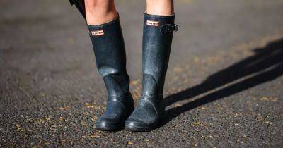 Hunter’s iconic wellington boots are perfect for the wet weather – and now they have 50% off - www.ok.co.uk