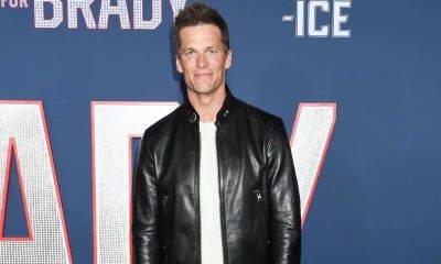 Tom Brady enjoys winter in his bathing suit with his kids - us.hola.com - state Massachusets - Michigan