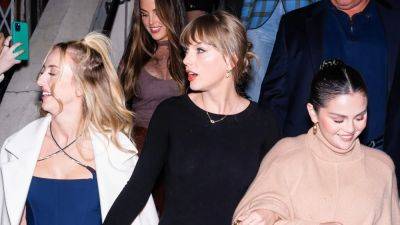 Taylor Swift and Her Reputation Thigh-Highs Step Out With Selena Gomez, Gigi Hadid, and Sophie Turner - www.glamour.com - New York