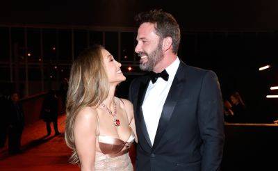 Jennifer Lopez & Ben Affleck Look So in Love in These Photos from LACMA Gala Appearance! - www.justjared.com - Los Angeles - Los Angeles - county Ellis - county Love