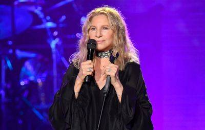 Siri mispronounced Barbra Streisand’s name so she got Tim Cook to fix it - www.nme.com