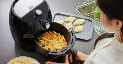 Air fryer owners are just discovering 'disgusting' compartment they never clean - www.dailyrecord.co.uk