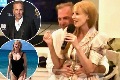 Kevin Costner and Jewel are ‘hooking up’ after this celebrity played matchmaker - nypost.com