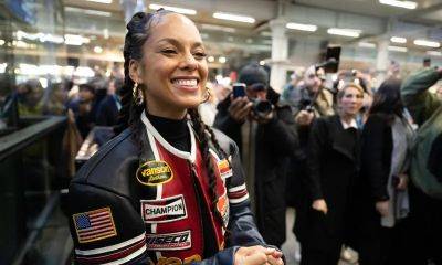 Watch Alicia Keys wow commuters in London with surprise concert - us.hola.com - France - London