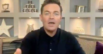 Inside Deal Or No Deal host Stephen Mulhern's stylish home - glossy kitchen to huge lounge - www.ok.co.uk - Britain - London