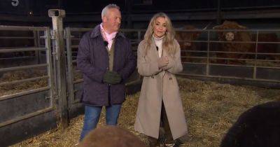 Helen Skelton demands 'co-star' to 'calm down' in live TV moment on Channel 5's Christmas On The Farm - www.manchestereveningnews.co.uk - Manchester - Santa