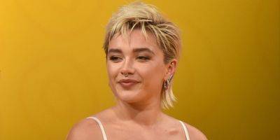 Florence Pugh Hit in the Face by Object at 'Dune: Part Two' Panel at CCXP 2023 - www.justjared.com - Brazil - county Butler - county Florence