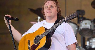 Lewis Capaldi belts out songs in Glasgow bar in surprise visit since music break - www.dailyrecord.co.uk - Scotland