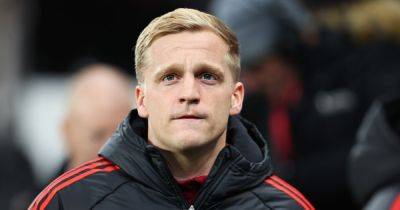 Donny van de Beek ‘being considered’ by Barcelona and more Manchester United transfer rumours - www.manchestereveningnews.co.uk - Spain - Manchester