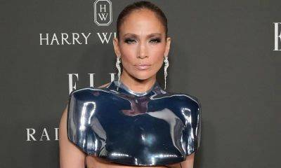Watch Jennifer Lopez introduce her new album, hilarious tech glitches and all - us.hola.com