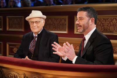 Jimmy Kimmel Pays Emotional Tribute To Norman Lear On ‘JKL’: “I Hope We Never Forget Him” - deadline.com - city Sanford