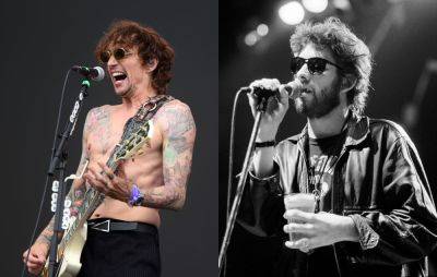 Watch The Darkness pay tribute to Shane MacGowan with The Pogues sing-along in Dublin - www.nme.com - New York - New York - Dublin