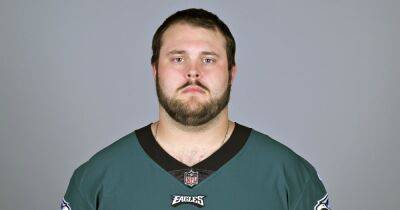 Philadelphia Eagles Offensive Guard Josh Sills Indicted for Rape and Kidnapping Days Before Super Bowl - www.usmagazine.com - Taylor - Oklahoma - Arizona - Ohio - Philadelphia, county Eagle - county Eagle - Kansas City - city Glendale, state Arizona