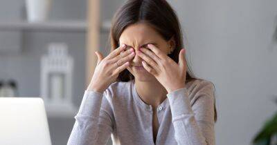 Experts share simple 'palming' exercise that can help with dry eyes - www.dailyrecord.co.uk - Beyond